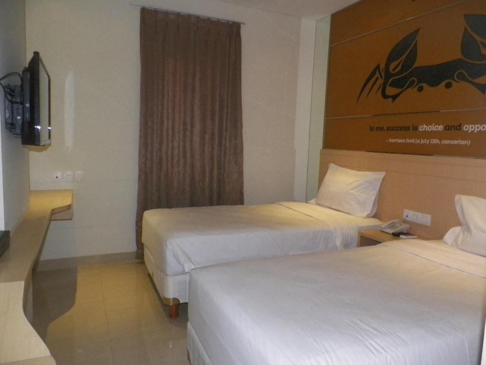 Zodiak Asia Afrika By Kagum Hotels Bandung Dış mekan fotoğraf